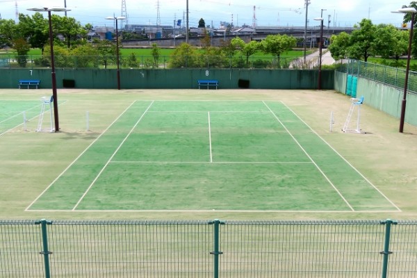 テニスでネットに触れるのはNG？意外と知らない『タッチネット』と『オーバーネット』